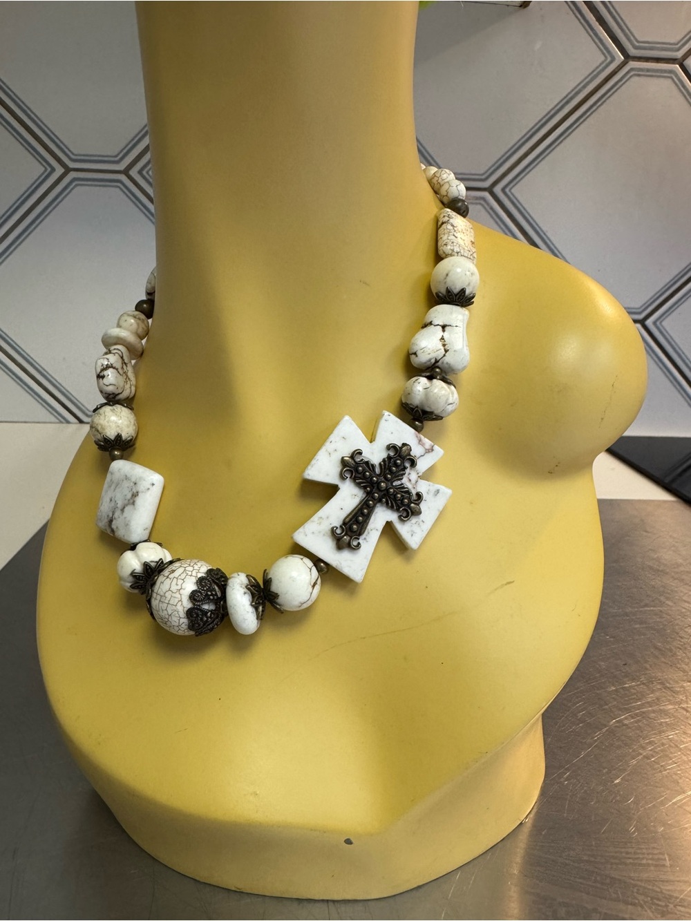 Gothic vintage genuine magnesite Cross side station beaded chunky necklace